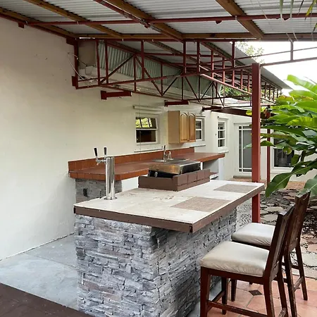 Cheerful Private Room 2 Miles Away From Sunny Isles Beach